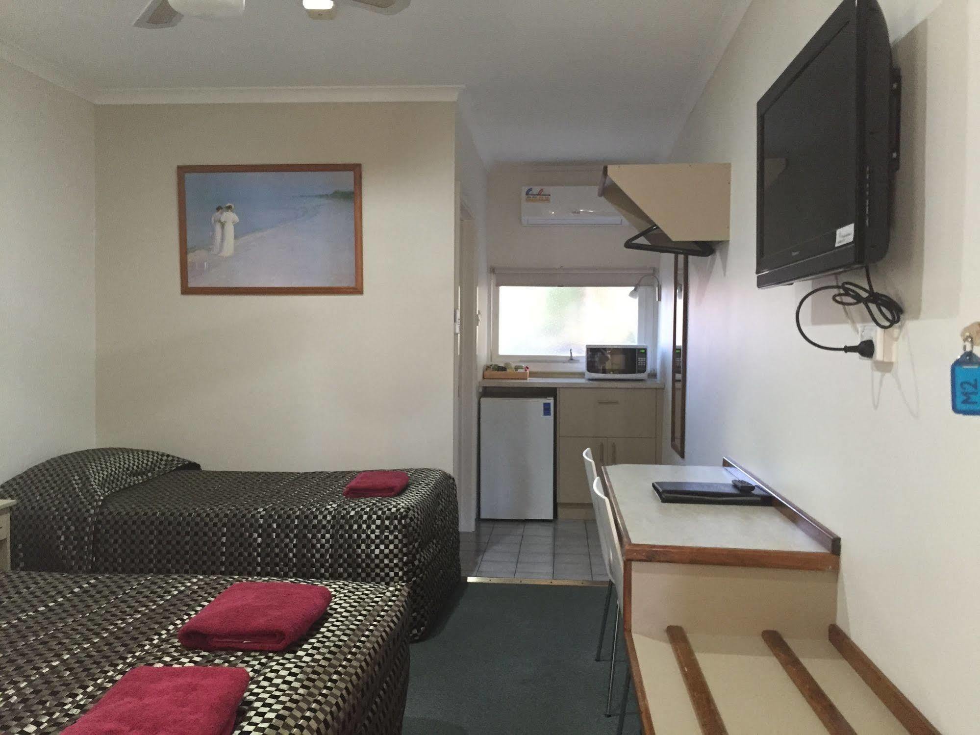 High Street Motel Эчука Экстерьер фото